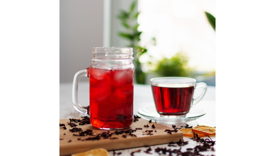 Hibiscus Berry Mocktail con Thè Istantaneo all'Ibisco e Frutti Rossi